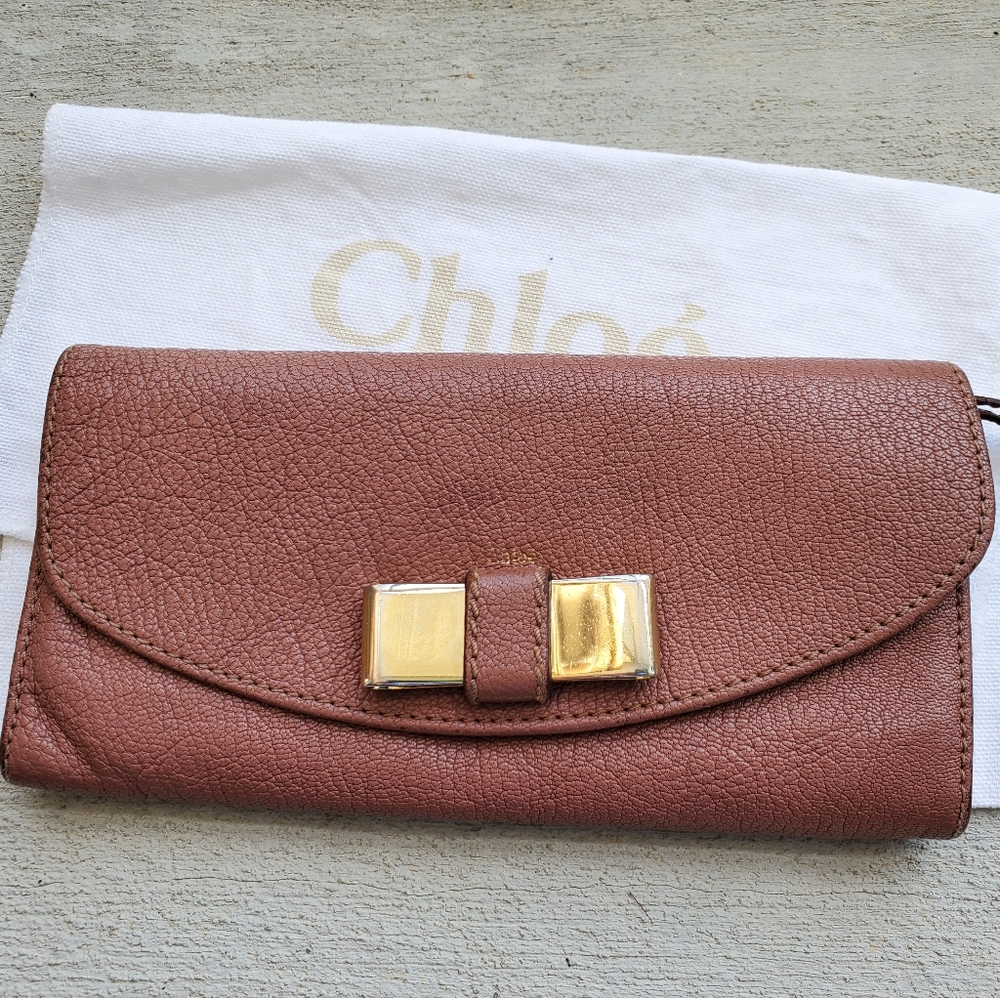 Chloe continental with metal bow wallet in mauve leather